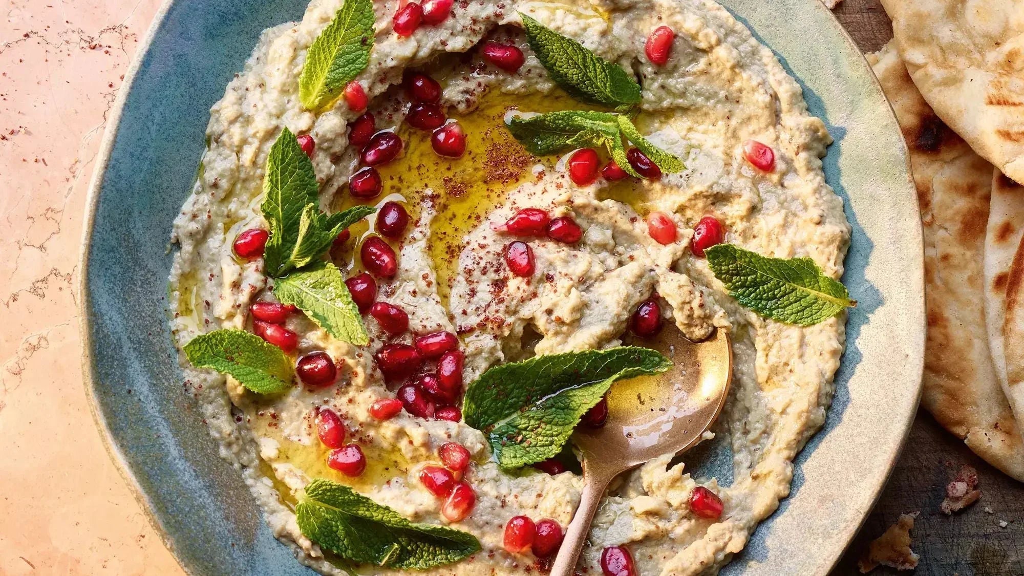Smoky Baba Ganoush Recipe – A Creamy, Vegan Dip Bursting with Middle Eastern Flavour - LemonSalt