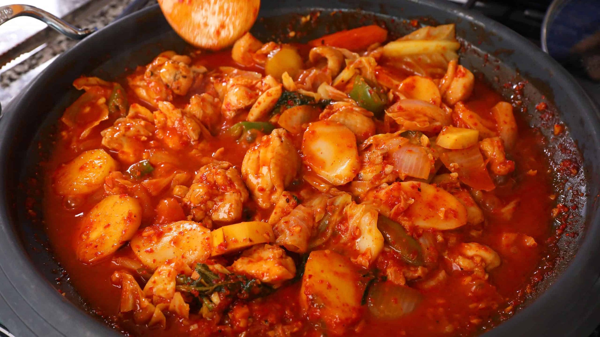 Dak Galbi Recipe (Spicy Stir-Fried Chicken)