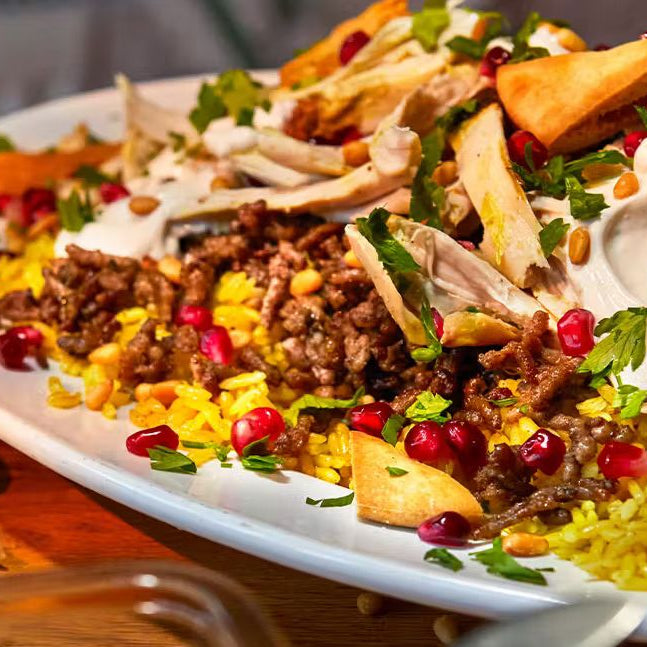 Authentic Chicken Fatteh (Fattet Dajaj Recipe) – Lebanese Comfort in Layers