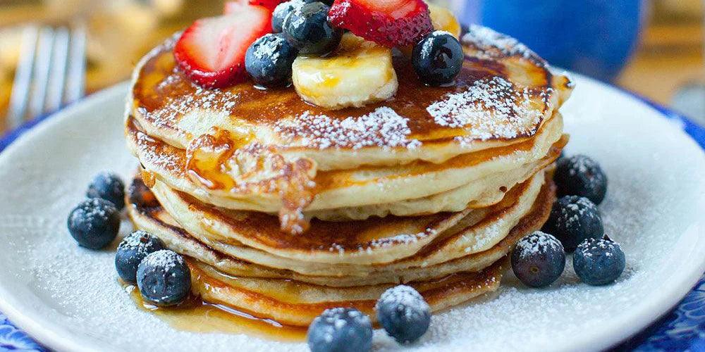 Fluffy American-style Pancakes - LemonSalt