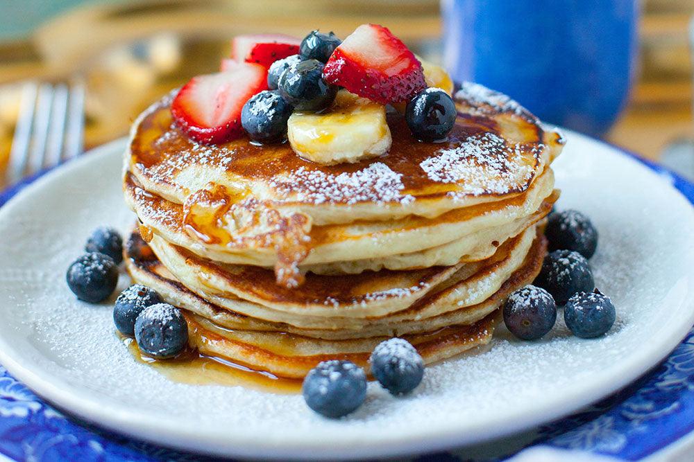 Fluffy American-style Pancakes - LemonSalt