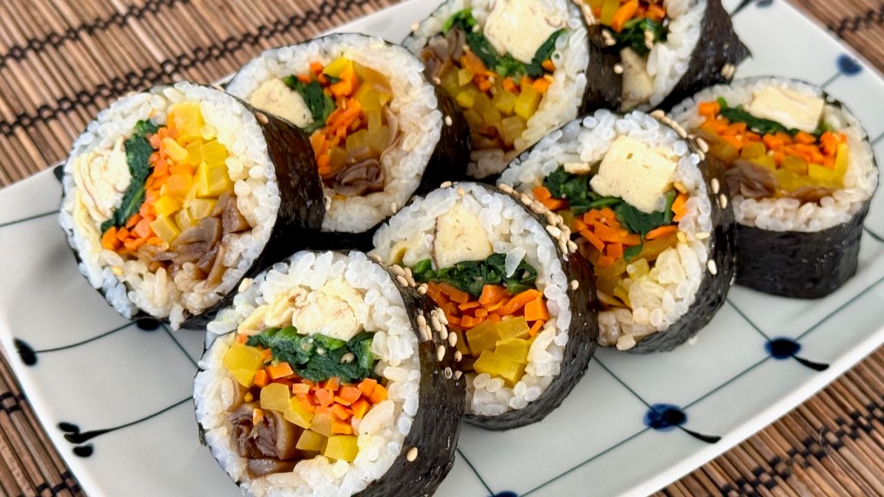 Gimbap Recipe (Kimbap) – Korean Seaweed Rice Rolls