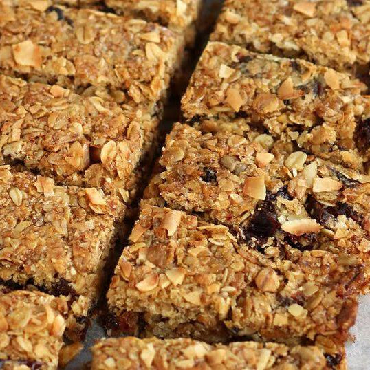 Medjool Date Flapjacks Recipe - LemonSalt