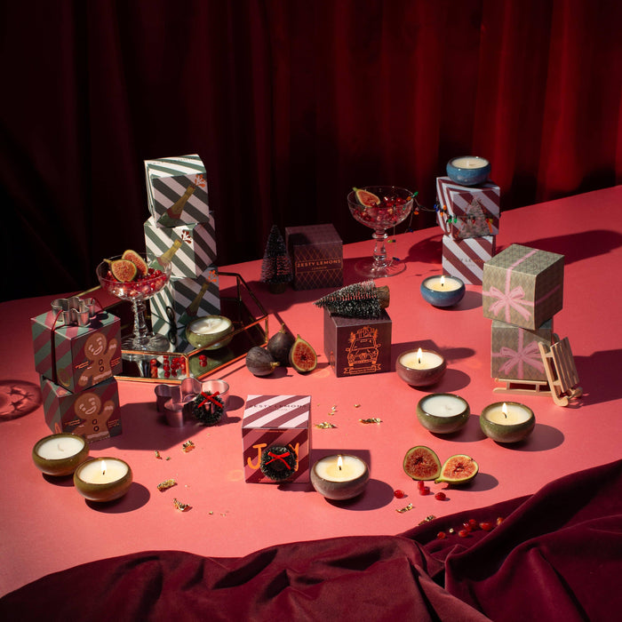 Zesty Lemons Sparkle Season: Cracking Christmas Tea Lights (Box of 2) - Fireside