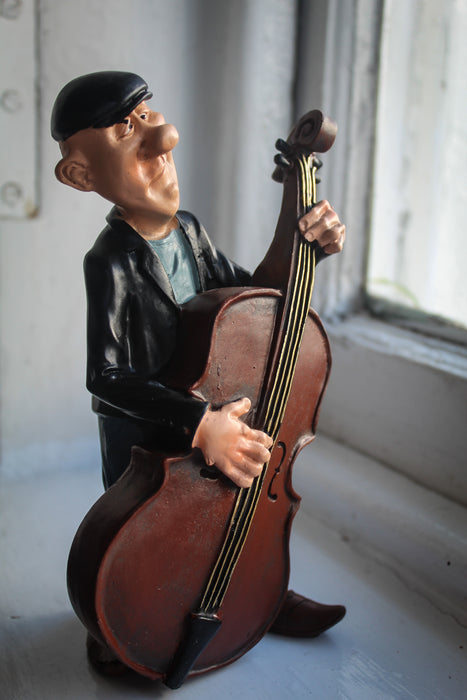 Musician Figurine (18cm)