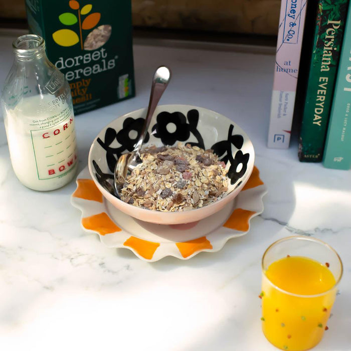 caroline-gardner-mono-floral-stoneware-bowl-18cm-lemonsalt-64379
