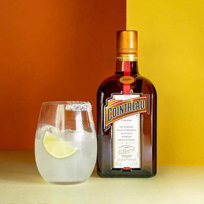 Cointreau® Orange Liqueur Triple Sec (700ml) - LemonSalt
