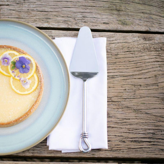 culinary-concepts-polished-knot-cake-server-lemonsalt-83788_46d8a4a0-fa62-47de-bc33-295ff337e15b