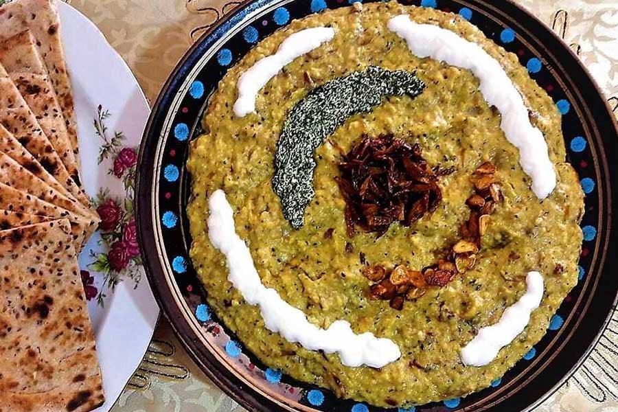 Gilani Mashed Aubergine with Fried Garlic & Mint - Kashk-e-Bademjan (460g) - LemonSalt