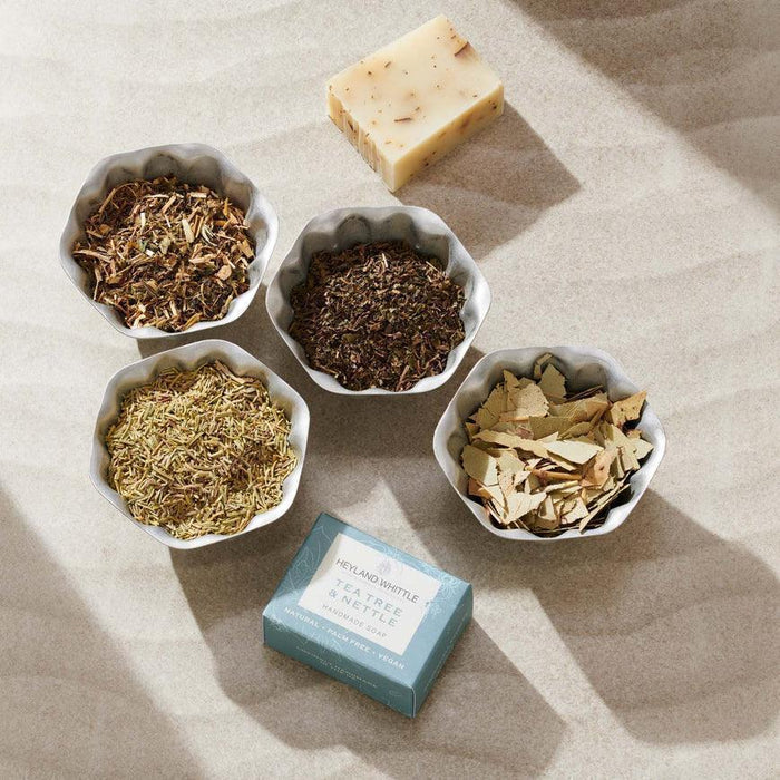 Heyland & Whittle Tea Tree & Nettle Palm Free Soap (45g) - LemonSalt