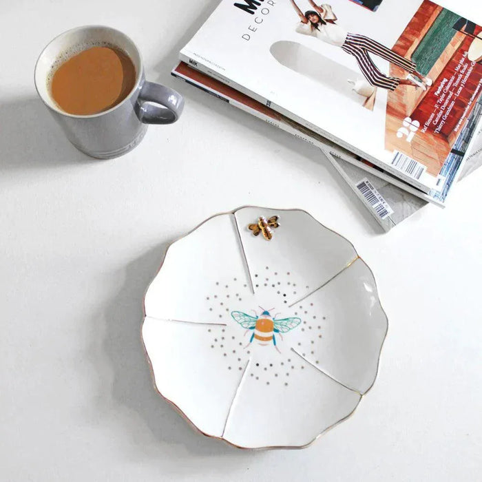 house-of-disaster-luxe-bee-plate-lemonsalt-66468_fc99a148-de8a-4cd4-b839-562b836a43d6