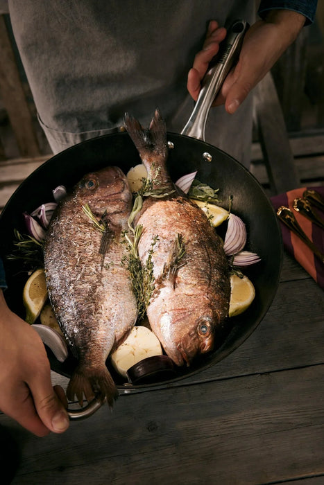 Skottsberg Cast Iron Wok (34cm)