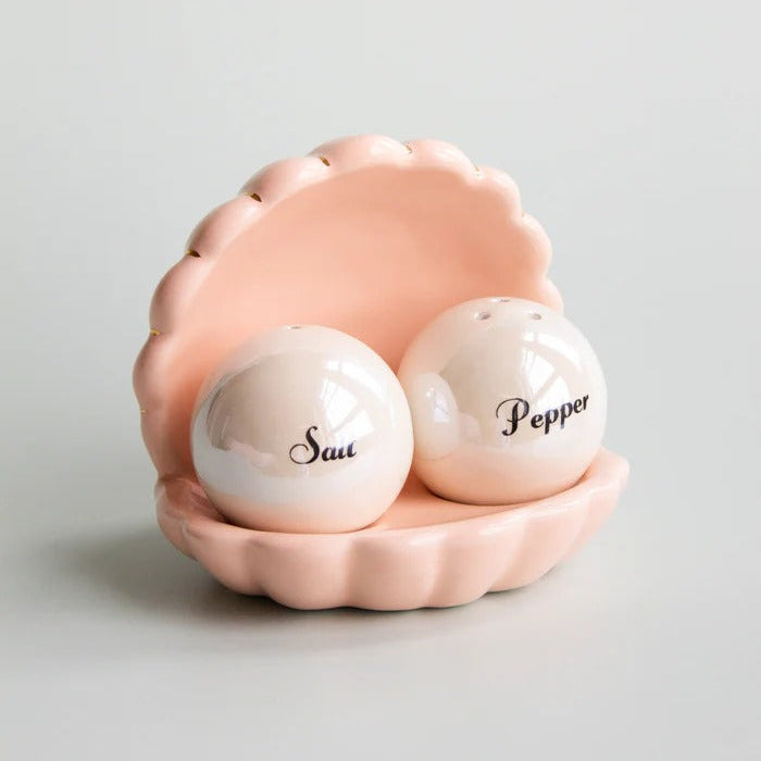 Yvonne Ellen Shell Salt and Pepper Shakers
