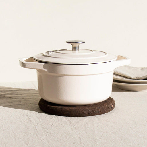 liga-smoked-cork-round-trivet-20cm-lemonsalt-31218_006f0af7-05ce-4633-b11b-6e43fe56fab0