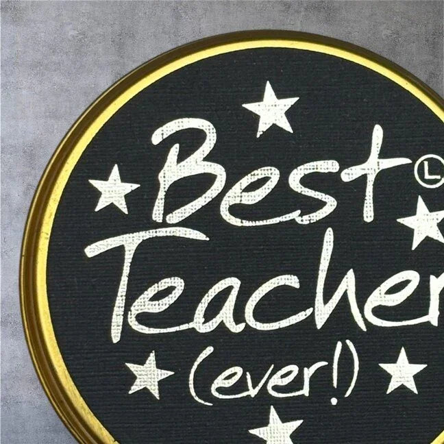 imgi_11_lily-flame-best-teacher-ever-scented-candle-tin-1733852635Best-Teacher-Lid1