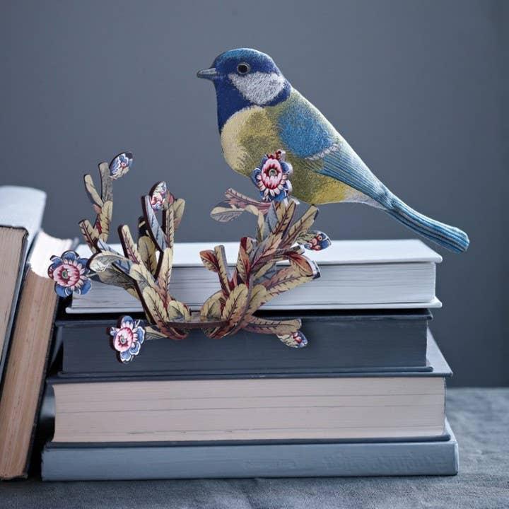 Miho - Wall and Bookcase Decoration - Allegra