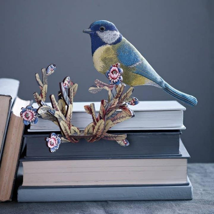 miho-wall-and-bookcase-decoration-allegra-lemonsalt-96821_d24f7e59-ee3e-4a28-a884-fe754a2aa76f