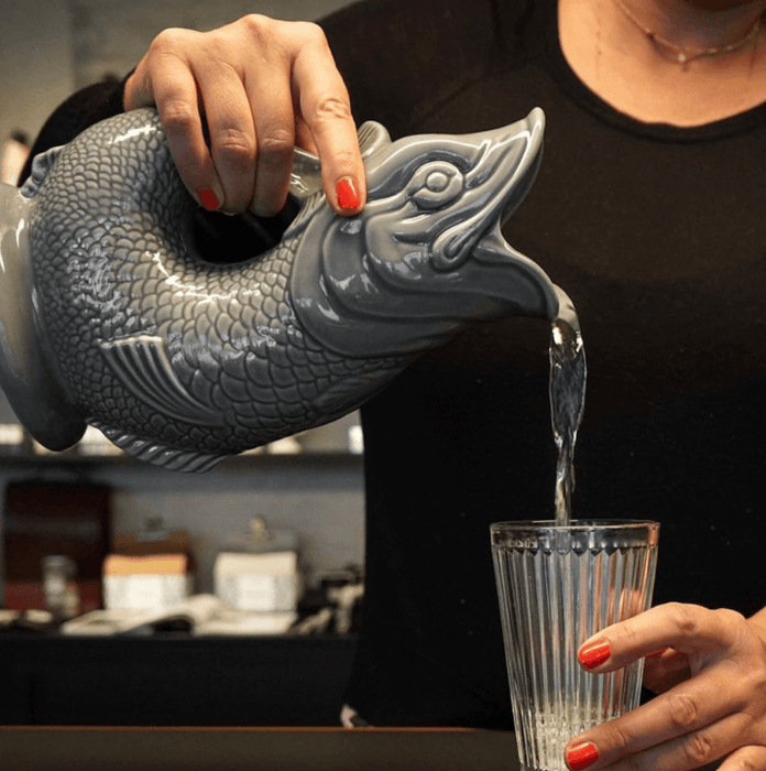 the-gluggle-jug-factory-pitcher-vase-extra-large-dark-grey-1-2l-lemonsalt-59551