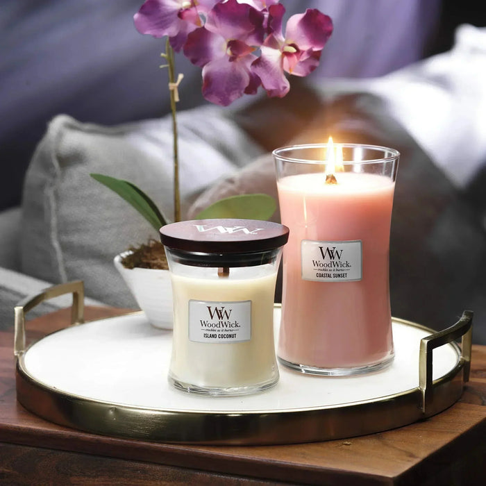 woodwick-mini-hourglass-island-coconut-scented-candle-85g-lemonsalt-49320_53c36fab-5d1e-4188-a371-29a6124bda29